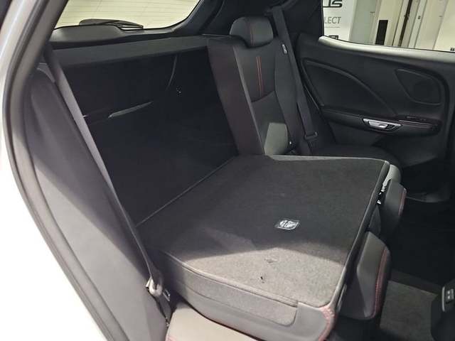 Foto 31 Lexus LBX 1.5 HEV Emotion+ 100 kW (136 CV)