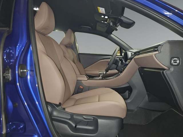 Foto 7 Lexus LBX 1.5 HEV Elegant Plus 100 kW (136 CV)