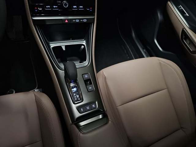 Foto 27 Lexus LBX 1.5 HEV Elegant Plus 100 kW (136 CV)