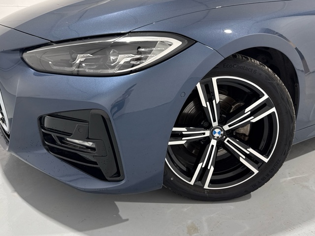 BMW Serie 4 420d Cabrio color Azul. Año 2021. 140KW(190CV). Diésel. En concesionario Auto Premier, S.A. - MADRID de Madrid