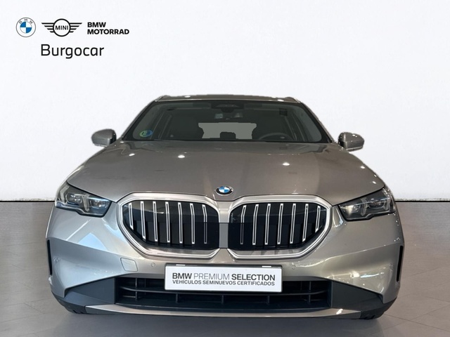 BMW Serie 5 520d Touring color Gris. Año 2024. 145KW(197CV). Diésel. En concesionario Motor Gorbea de Álava