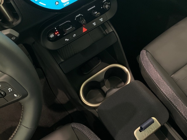 fotoG 18 del MINI MINI Countryman D 120 kW (163 CV) 163cv Diésel del 2024 en Pontevedra