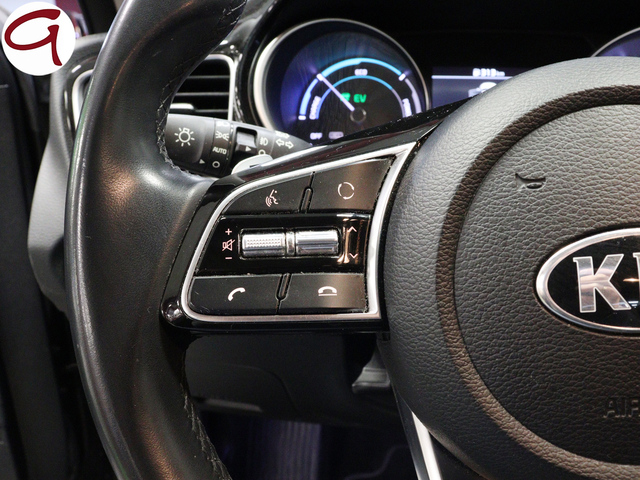 Foto 10 Kia XCeed 1.6 GDi PHEV eDrive 104 kW (141 CV)