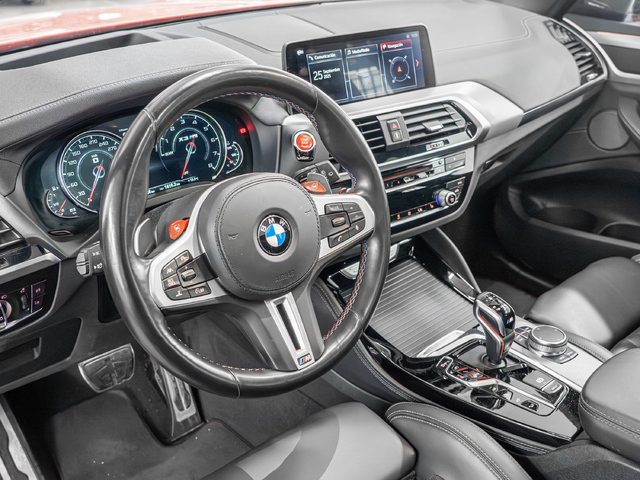 BMW M X3 M color Rojo. Año 2021. 353KW(480CV). Gasolina. En concesionario Caetano Cuzco, Alcalá de Madrid