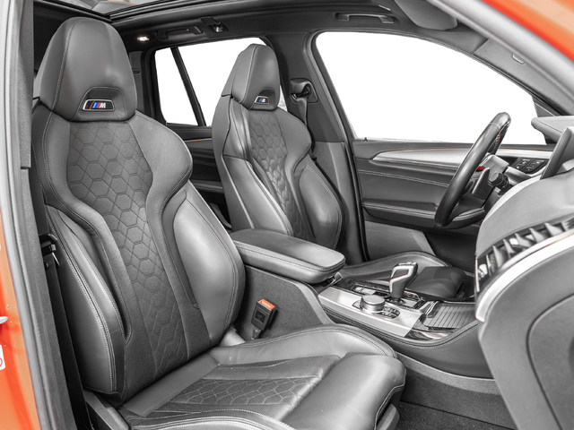 BMW M X3 M color Rojo. Año 2021. 353KW(480CV). Gasolina. En concesionario Caetano Cuzco, Alcalá de Madrid