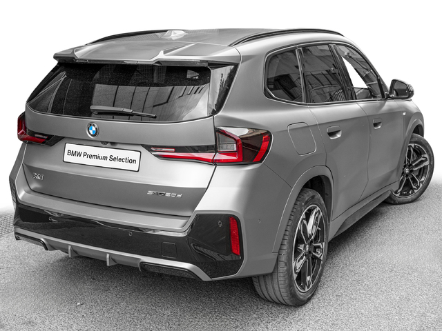 BMW X1 sDrive20d color Gris Plata. Año 2024. 120KW(163CV). Diésel. En concesionario Caetano Cuzco, Salvatierra de Madrid