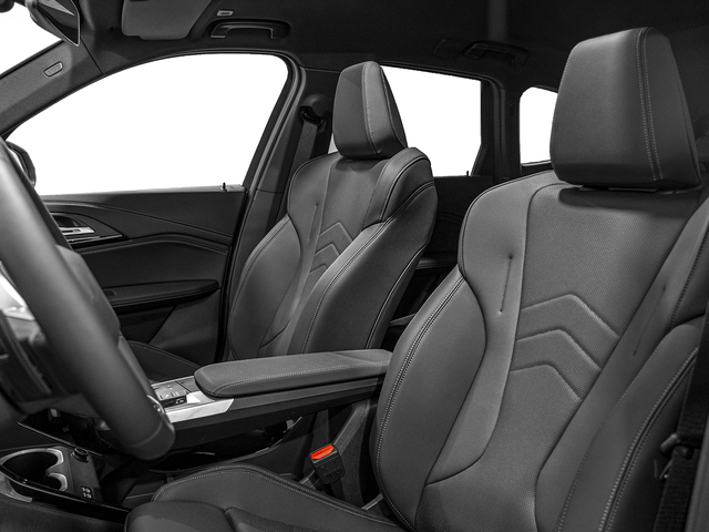 BMW X1 sDrive20d color Gris Plata. Año 2024. 120KW(163CV). Diésel. En concesionario Caetano Cuzco, Salvatierra de Madrid