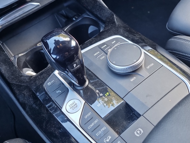 BMW X3 xDrive20d color Gris. Año 2022. 140KW(190CV). Diésel. En concesionario GANDIA Automoviles Fersan, S.A. de Valencia