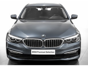 Fotos de BMW Serie 5 520d color Azul. Año 2017. 140KW(190CV). Diésel. En concesionario Caetano Cuzco, Alcalá de Madrid