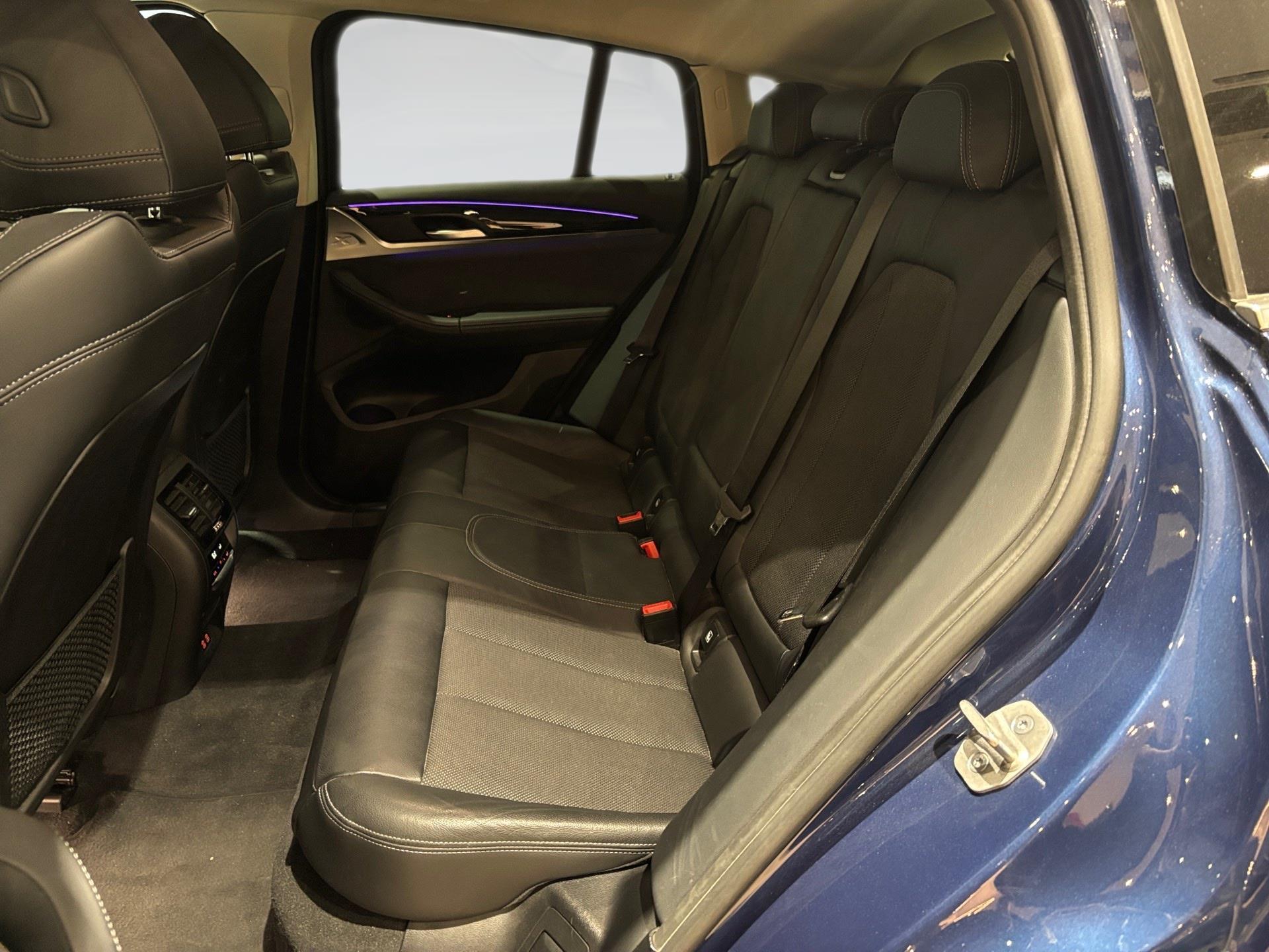 BMW X4 xDrive20d color Azul. Año 2021. 140KW(190CV). Diésel. En concesionario Automotor Costa, S.L.U. de Almería