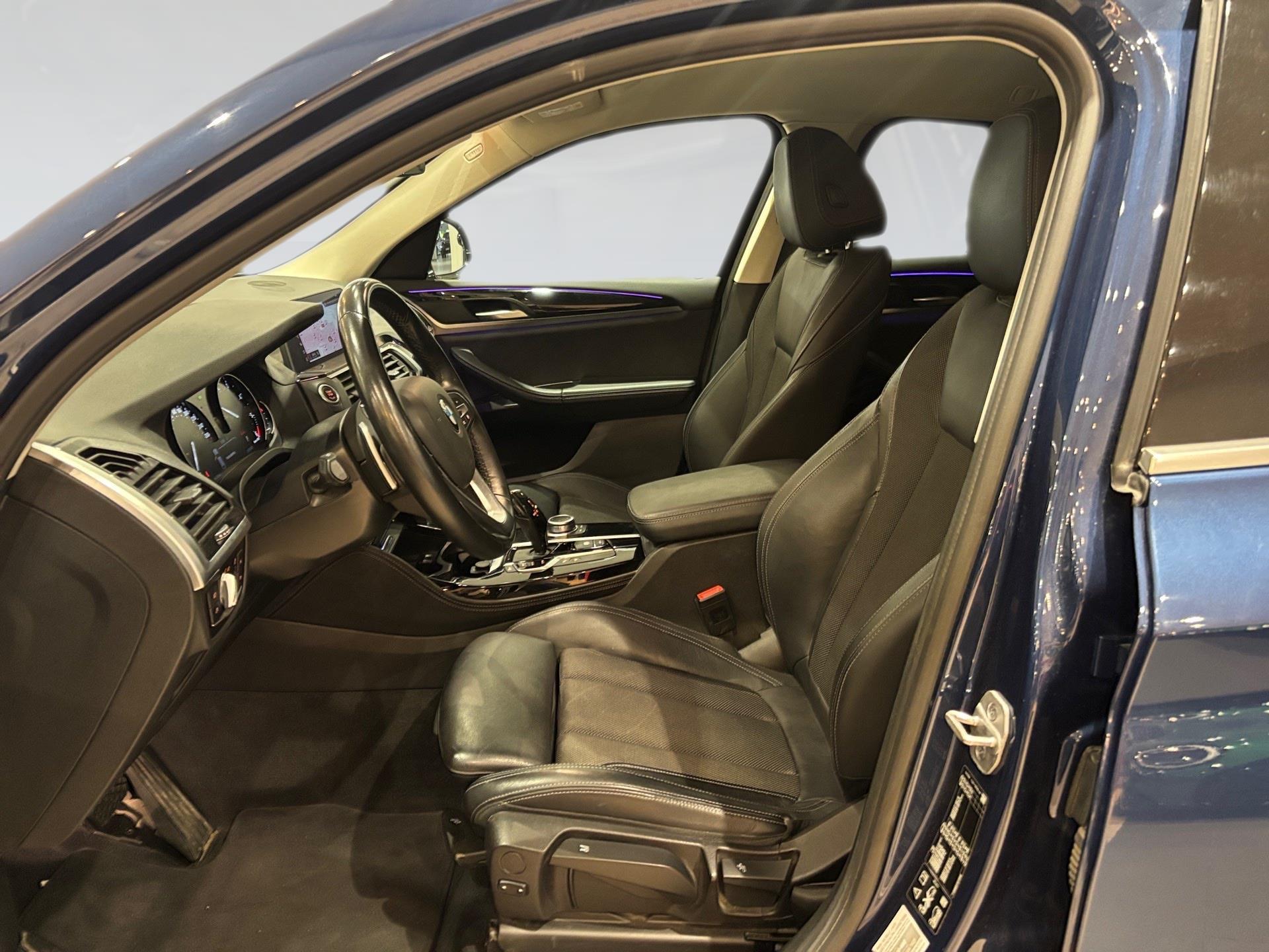 BMW X4 xDrive20d color Azul. Año 2021. 140KW(190CV). Diésel. En concesionario Automotor Costa, S.L.U. de Almería