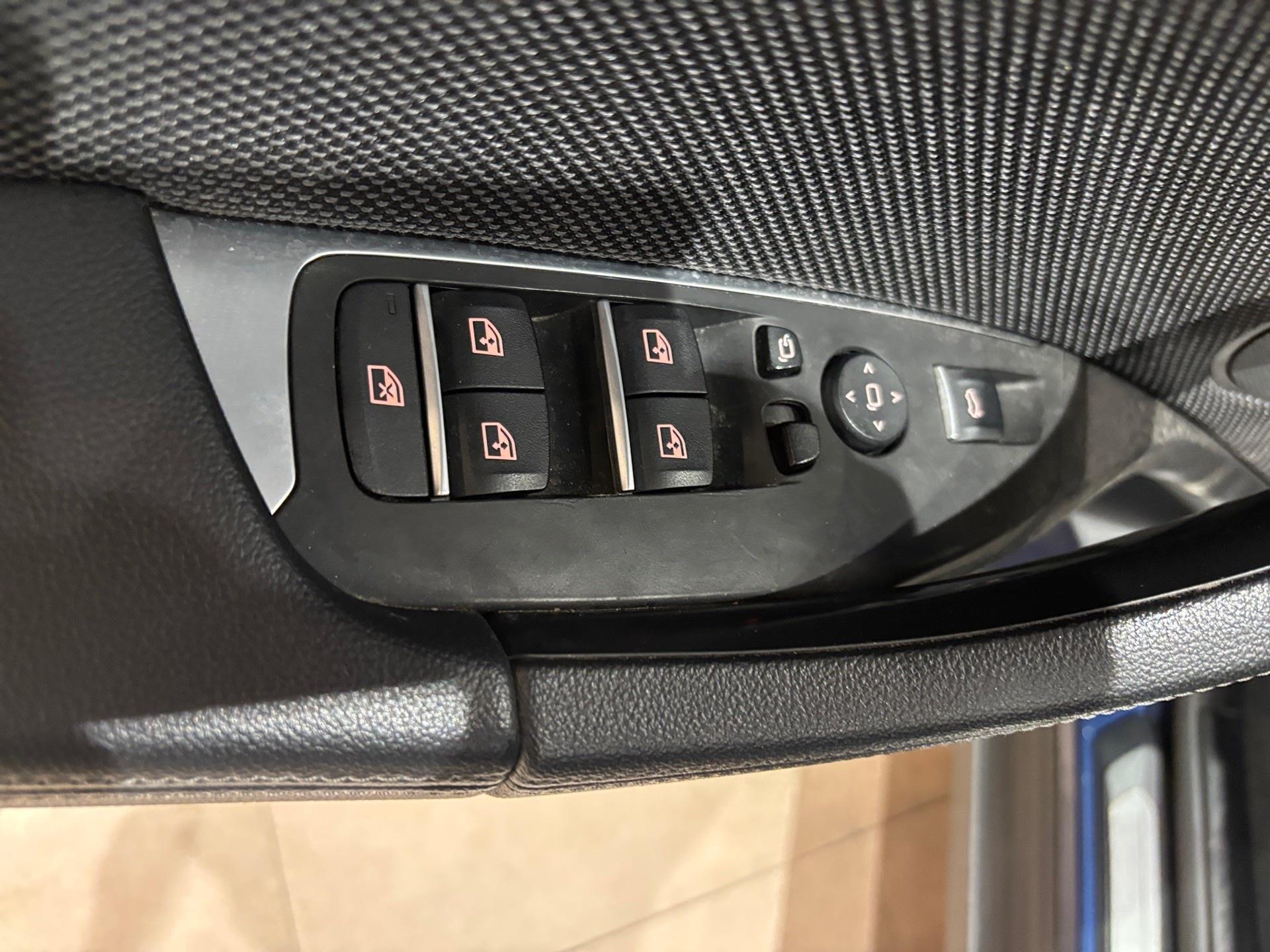 BMW X4 xDrive20d color Azul. Año 2021. 140KW(190CV). Diésel. En concesionario Automotor Costa, S.L.U. de Almería