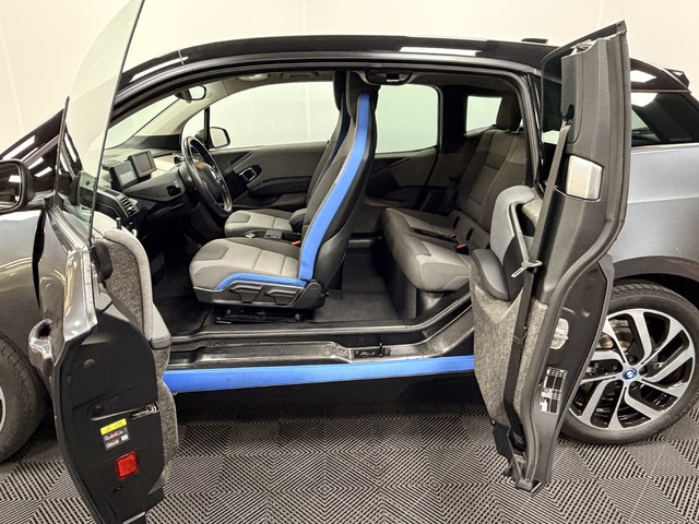 BMW i3 120Ah color Gris. Año 2021. 125KW(170CV). Eléctrico. En concesionario Maberauto de Castellón