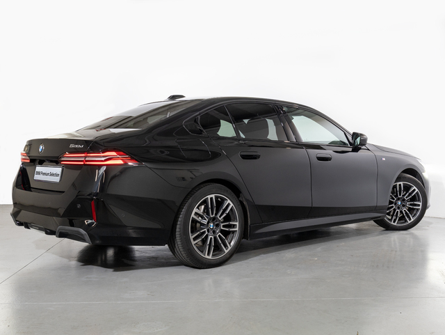 BMW Serie 5 520d color Negro. Año 2024. 145KW(197CV). Diésel. En concesionario Proa Premium Palma de Illes Balears