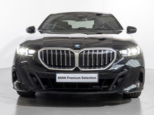 Fotos de BMW Serie 5 520d color Negro. Año 2024. 145KW(197CV). Diésel. En concesionario Augusta Aragon S.A. de Zaragoza