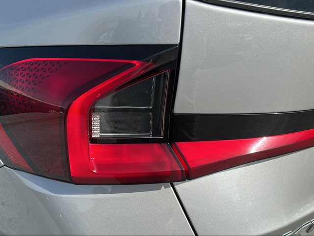 BMW X1 sDrive20i color Gris Plata. Año 2024. 125KW(170CV). Gasolina. En concesionario San Pablo Motor | Su Eminencia de Sevilla