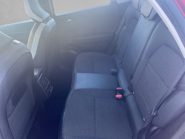 Foto 11 Renault Captur Zen E-TECH Híbrido enchufable 118 kW (160 CV)