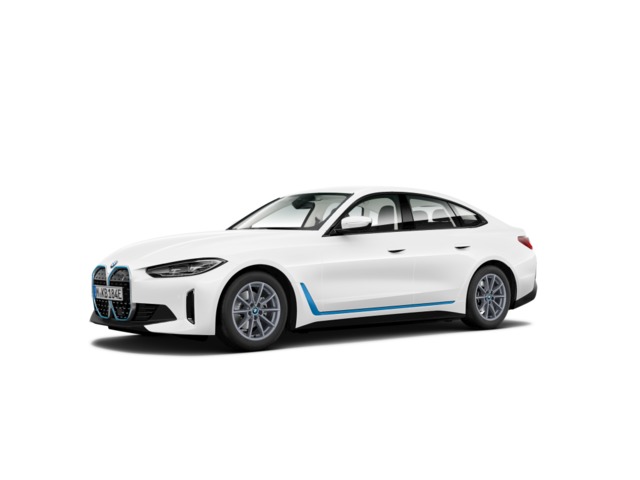 BMW i4 eDrive40 color Blanco. Año 2023. 250KW(340CV). Eléctrico. En concesionario Movilnorte El Plantio de Madrid