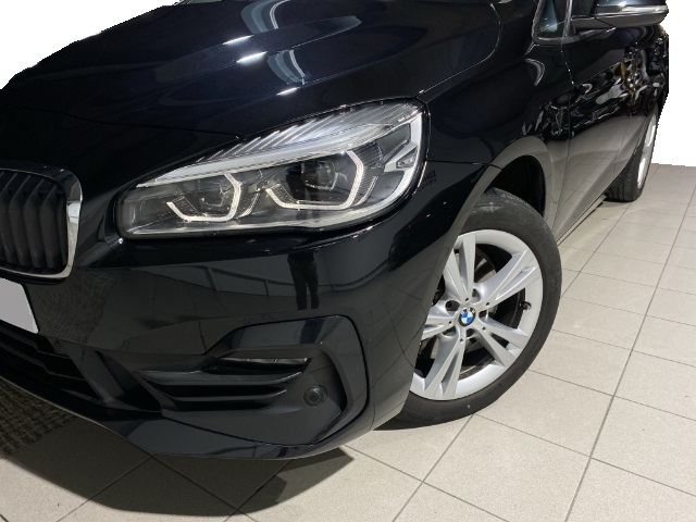 BMW Serie 2 218d Active Tourer color Negro. Año 2021. 110KW(150CV). Diésel. En concesionario Hispamovil Elche de Alicante