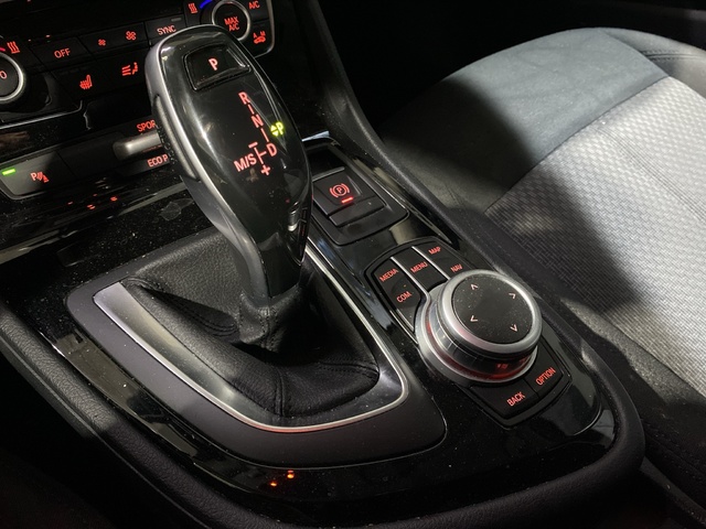 BMW Serie 2 218d Active Tourer color Negro. Año 2021. 110KW(150CV). Diésel. En concesionario Hispamovil Elche de Alicante