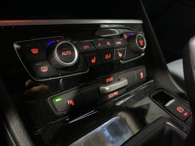 BMW Serie 2 218d Active Tourer color Negro. Año 2021. 110KW(150CV). Diésel. En concesionario Hispamovil Elche de Alicante