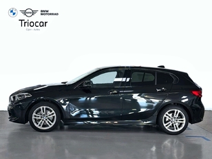 Fotos de BMW Serie 1 118i color Negro. Año 2024. 103KW(140CV). Gasolina. En concesionario Triocar Gijón (Bmw y Mini) de Asturias