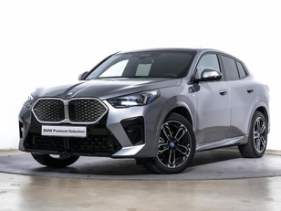 Fotos de BMW iX2 eDrive20 color Gris. Año 2024. 150KW(204CV). Eléctrico. En concesionario Oliva Motor Tarragona de Tarragona