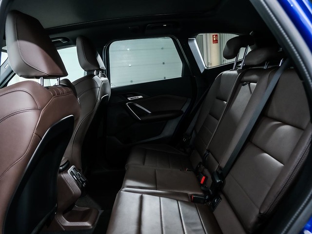 BMW X1 sDrive20d color Azul. Año 2024. 120KW(163CV). Diésel. En concesionario Oliva Motor Tarragona de Tarragona