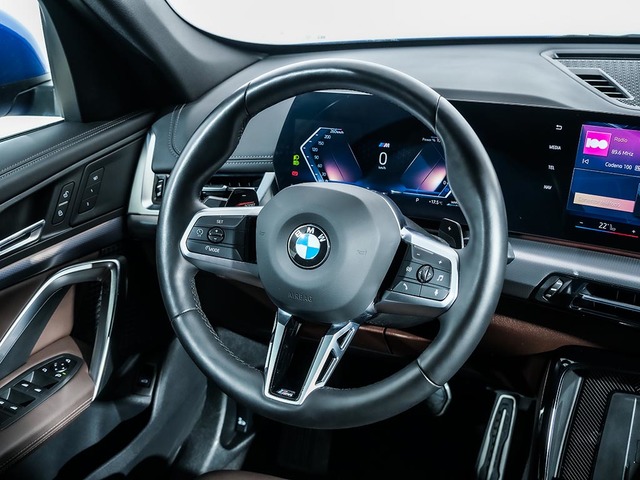 BMW X1 sDrive20d color Azul. Año 2024. 120KW(163CV). Diésel. En concesionario Oliva Motor Tarragona de Tarragona