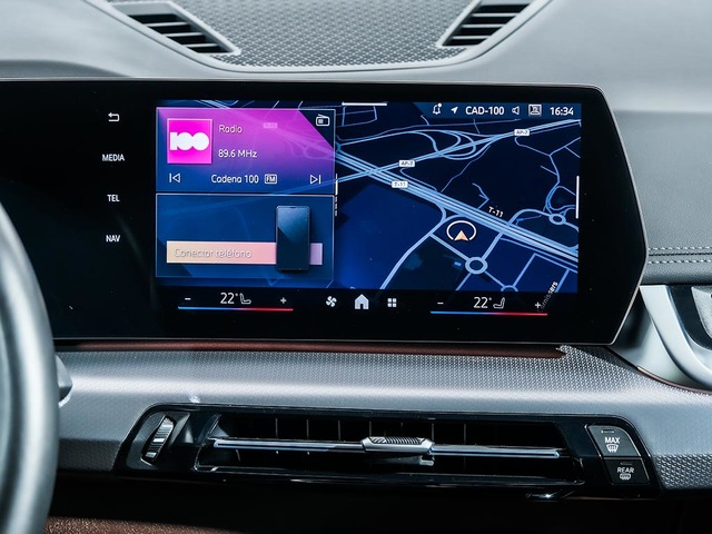 BMW X1 sDrive20d color Azul. Año 2024. 120KW(163CV). Diésel. En concesionario Oliva Motor Tarragona de Tarragona