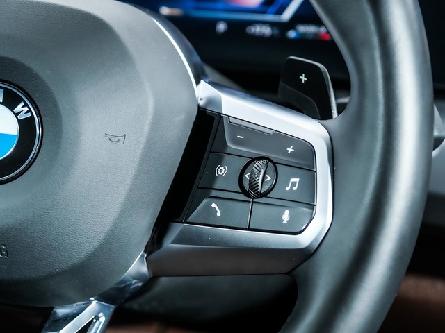 BMW X1 sDrive20d color Azul. Año 2024. 120KW(163CV). Diésel. En concesionario Oliva Motor Tarragona de Tarragona