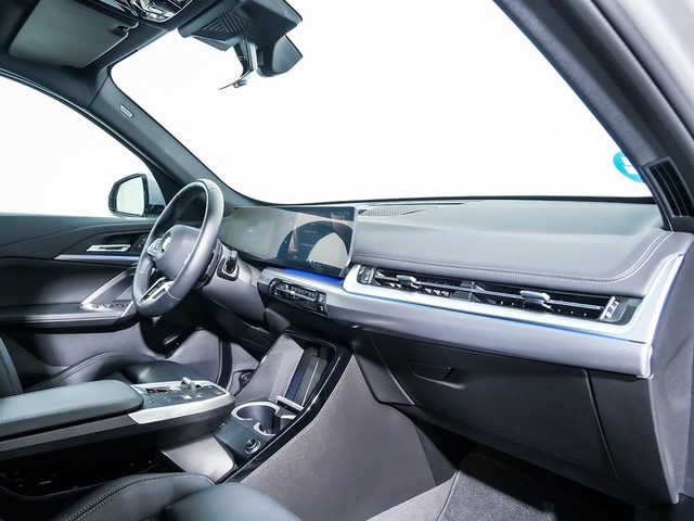 BMW X1 sDrive20d color Gris Plata. Año 2024. 120KW(163CV). Diésel. En concesionario Oliva Motor Tarragona de Tarragona