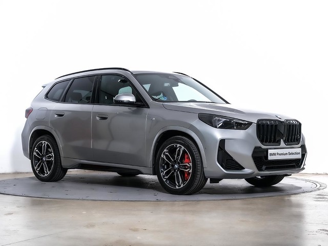 BMW X1 sDrive20d color Gris Plata. Año 2024. 120KW(163CV). Diésel. En concesionario Oliva Motor Tarragona de Tarragona