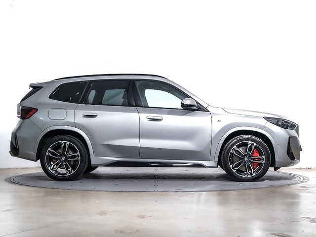 BMW X1 sDrive20d color Gris Plata. Año 2024. 120KW(163CV). Diésel. En concesionario Oliva Motor Tarragona de Tarragona