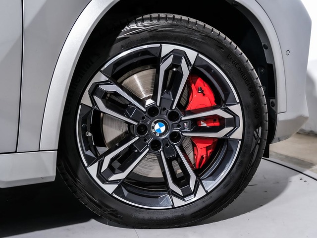 BMW X1 sDrive20d color Gris Plata. Año 2024. 120KW(163CV). Diésel. En concesionario Oliva Motor Tarragona de Tarragona