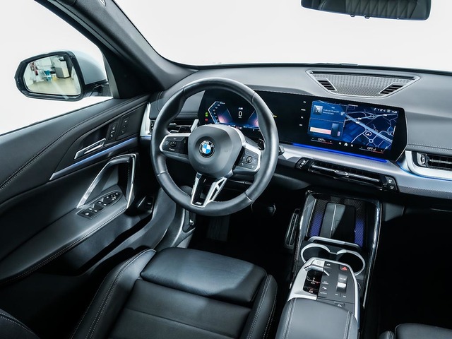 BMW X1 sDrive20d color Gris Plata. Año 2024. 120KW(163CV). Diésel. En concesionario Oliva Motor Tarragona de Tarragona