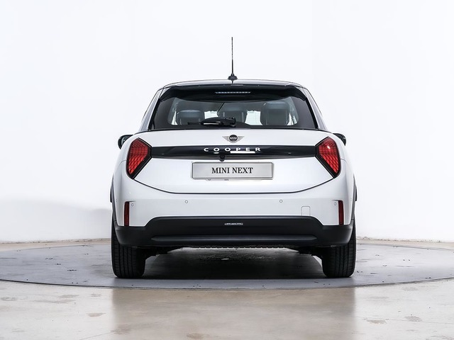 fotoG 4 del MINI MINI 5 Puertas Cooper C 115 kW (156 CV) 156cv Gasolina del 2025 en Tarragona