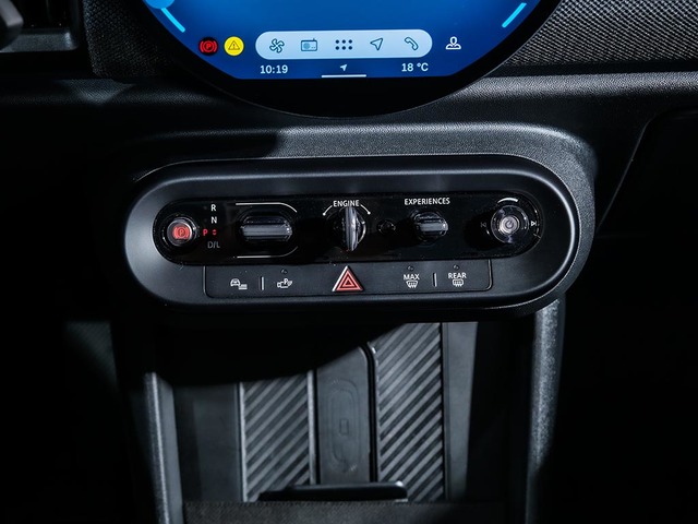 fotoG 25 del MINI MINI 5 Puertas Cooper C 115 kW (156 CV) 156cv Gasolina del 2025 en Tarragona