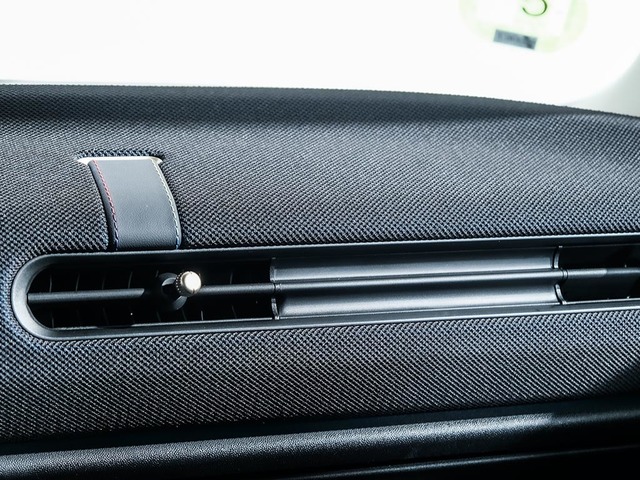 fotoG 30 del MINI MINI 5 Puertas Cooper C 115 kW (156 CV) 156cv Gasolina del 2025 en Tarragona