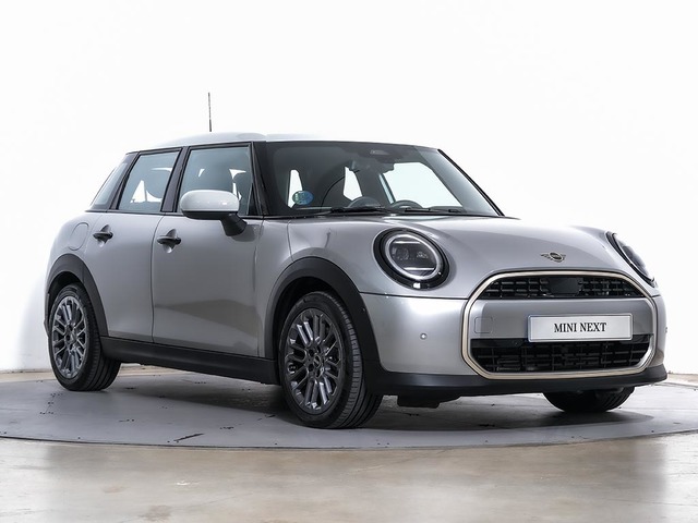 fotoG 10 del MINI MINI 5 Puertas Cooper C 115 kW (156 CV) 156cv Gasolina del 2025 en Tarragona