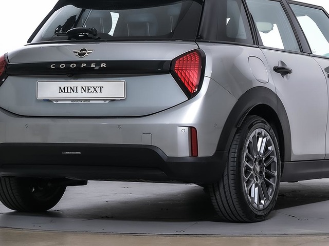 fotoG 12 del MINI MINI 5 Puertas Cooper C 115 kW (156 CV) 156cv Gasolina del 2025 en Tarragona