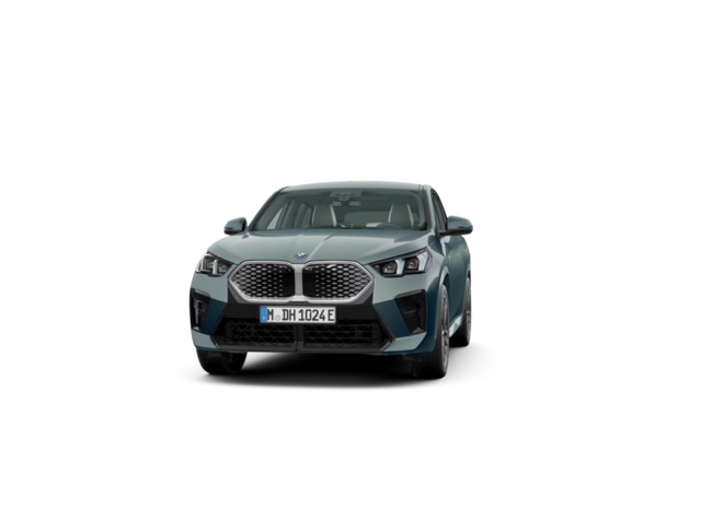 BMW iX2 eDrive20 color Verde. Año 2025. 150KW(204CV). Eléctrico. En concesionario Oliva Motor Tarragona de Tarragona