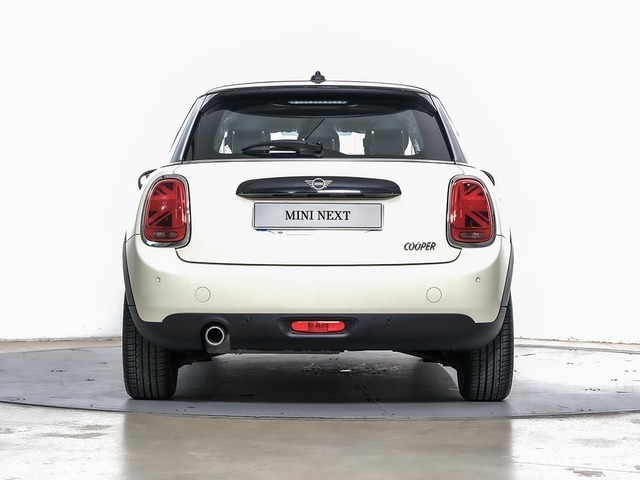 fotoG 4 del MINI MINI 5 Puertas Cooper 100 kW (136 CV) 136cv Gasolina del 2021 en Tarragona