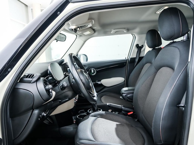 fotoG 20 del MINI MINI 5 Puertas Cooper 100 kW (136 CV) 136cv Gasolina del 2021 en Tarragona