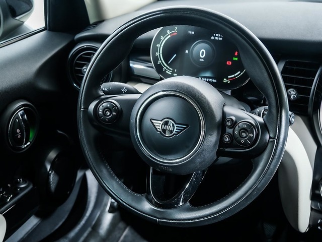 fotoG 23 del MINI MINI 5 Puertas Cooper 100 kW (136 CV) 136cv Gasolina del 2021 en Tarragona