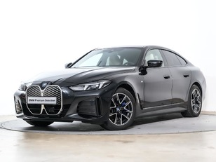 Fotos de BMW i4 eDrive40 color Negro. Año 2025. 250KW(340CV). Eléctrico. En concesionario Oliva Motor Tarragona de Tarragona