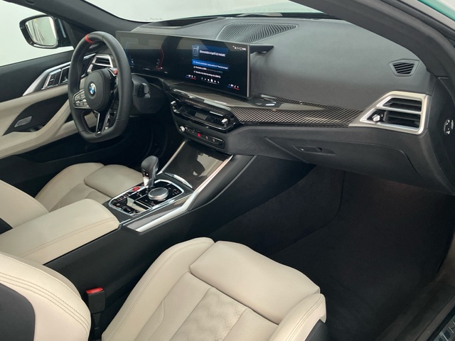 BMW M M4 Cabrio color Verde. Año 2025. 390KW(530CV). Gasolina. En concesionario Proa Premium Palma de Illes Balears