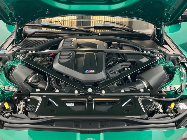 BMW M M4 Cabrio color Verde. Año 2025. 390KW(530CV). Gasolina. En concesionario Proa Premium Palma de Illes Balears