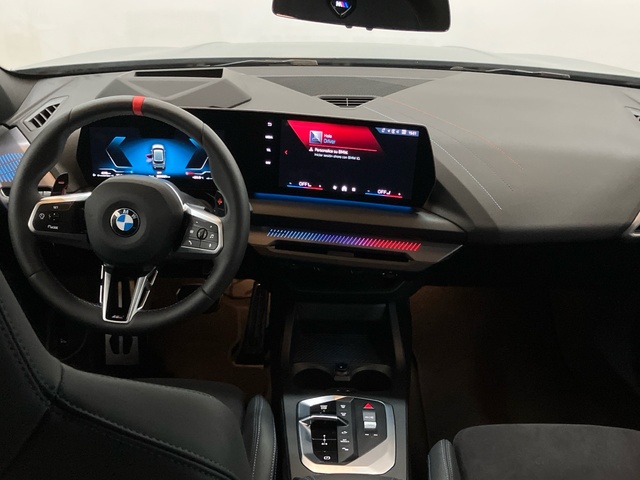 BMW Serie 1 M135i color Gris. Año 2025. 221KW(300CV). Gasolina. En concesionario Proa Premium Palma de Illes Balears