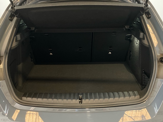 BMW Serie 1 M135i color Gris. Año 2025. 221KW(300CV). Gasolina. En concesionario Proa Premium Palma de Illes Balears